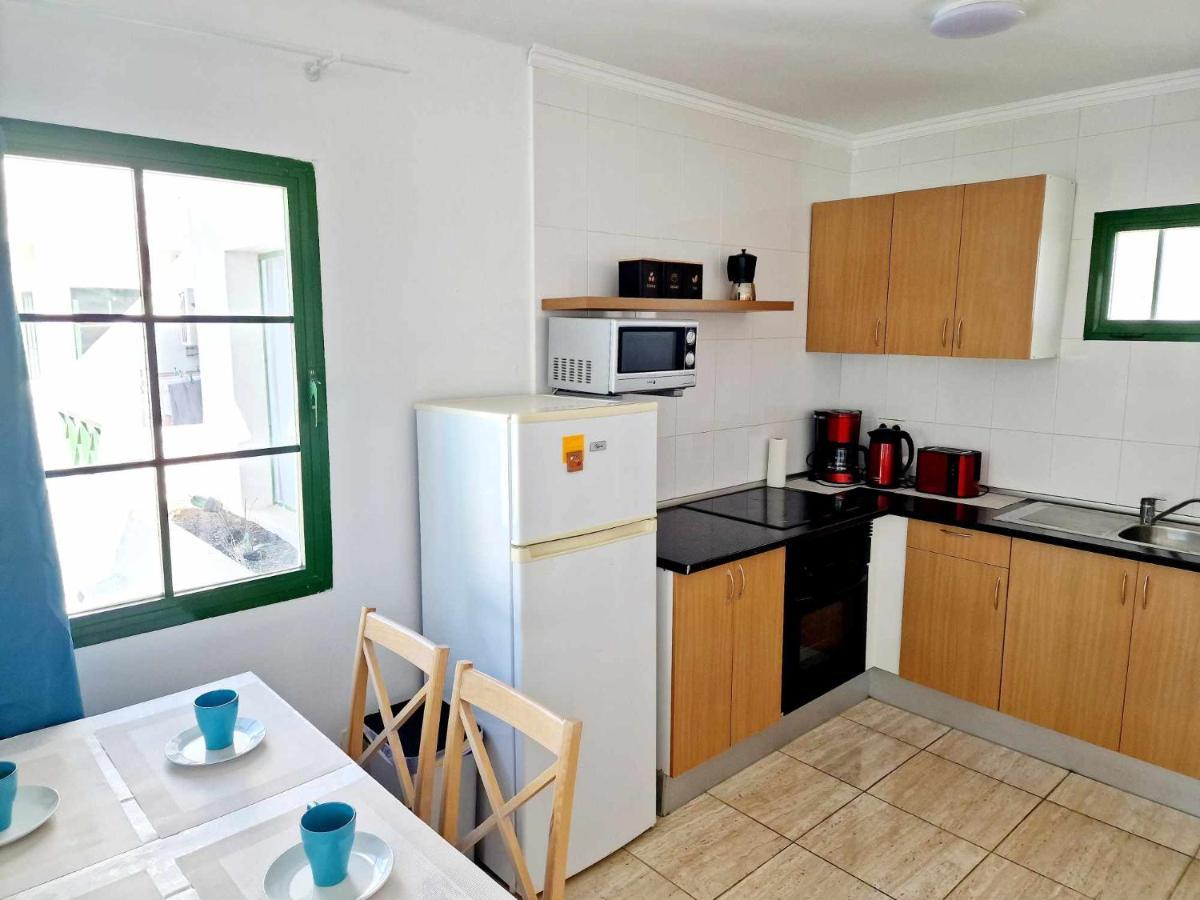 Lovely Apartment Mira With Pool Puerto del Carmen (Lanzarote) Exterior foto
